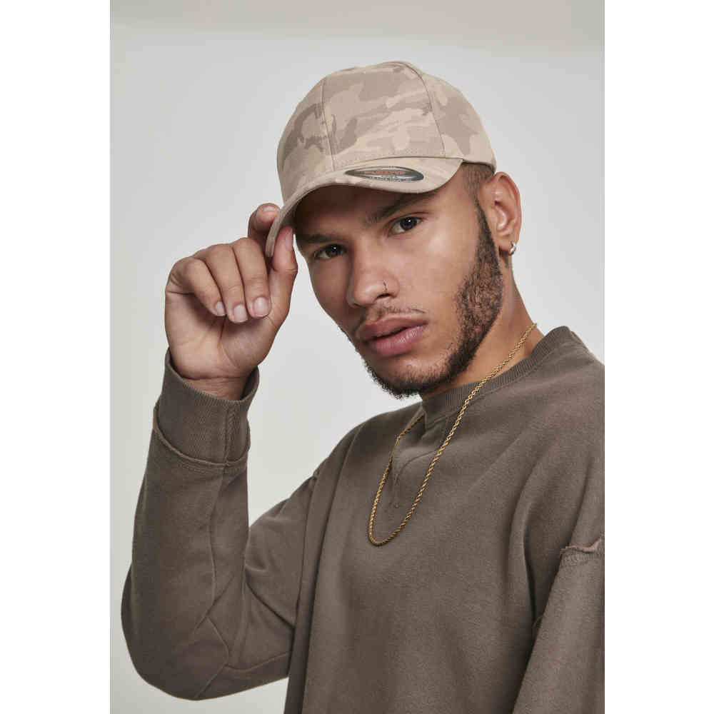 Urban Classics - Light Casquette flexfit - Beige